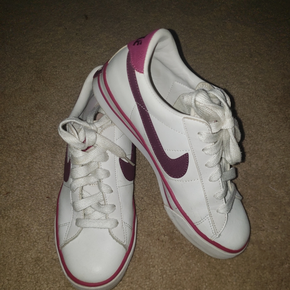 Nike BRS Sneakers Sz 7
